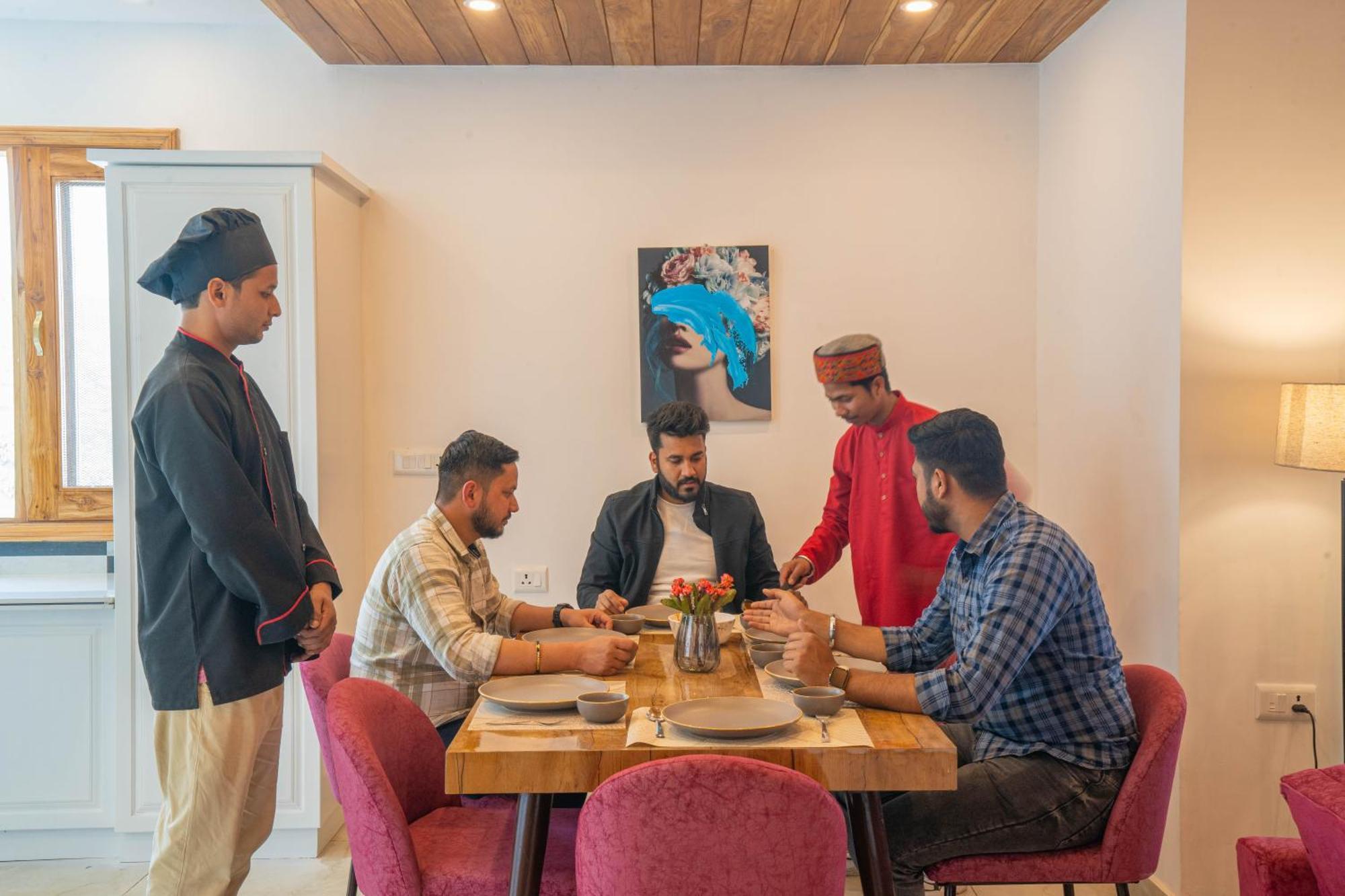 Perfectstayz Alpine Near Laxman Jhula Rishikesh Exterior photo
