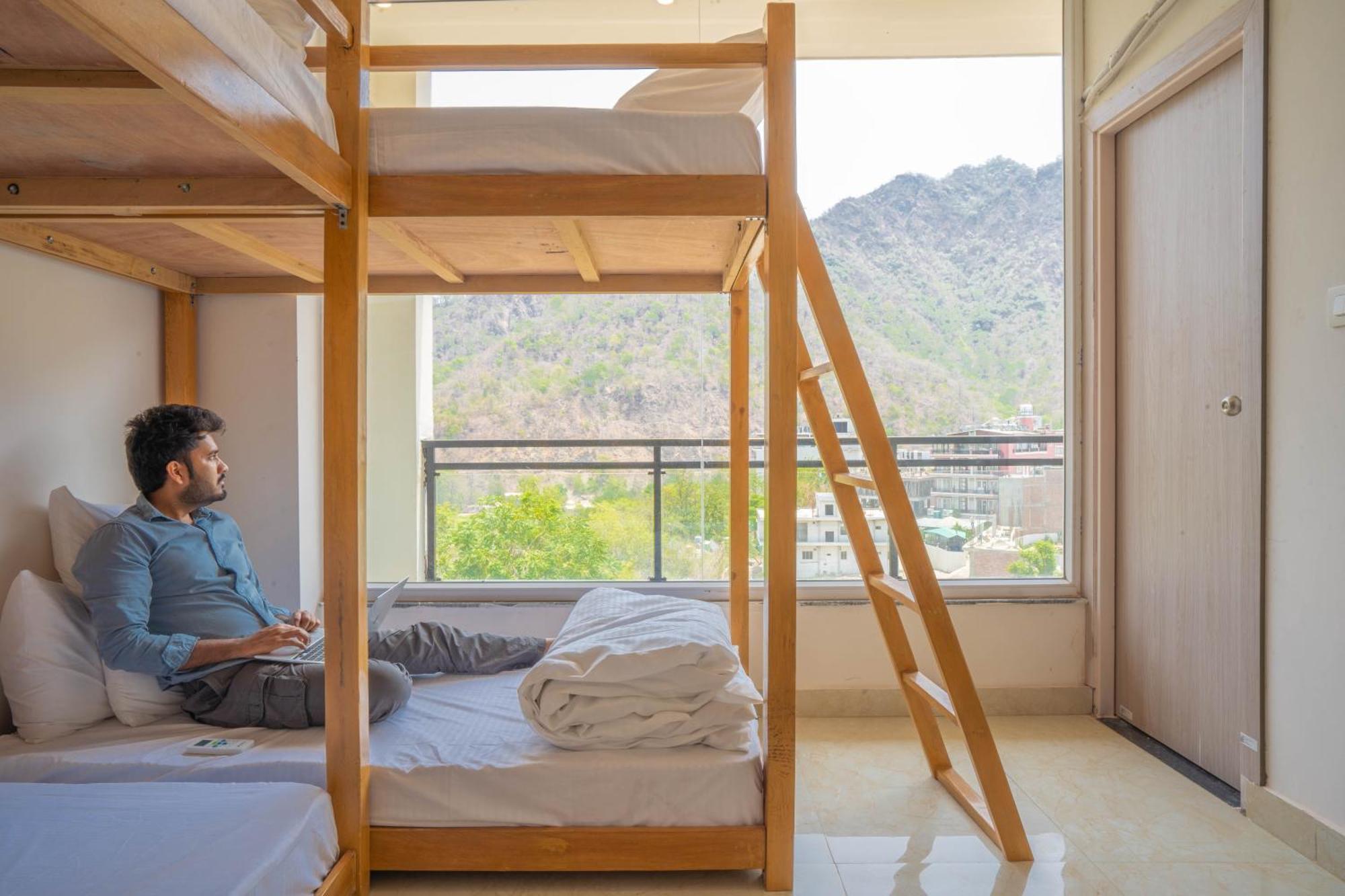 Perfectstayz Alpine Near Laxman Jhula Rishikesh Exterior photo