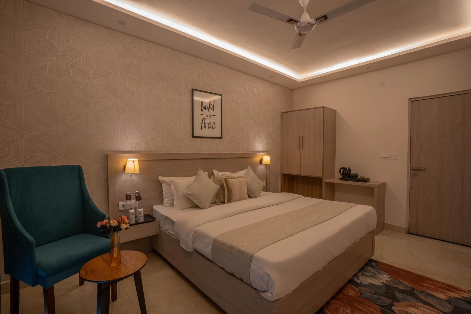 Perfectstayz Alpine Near Laxman Jhula Rishikesh Exterior photo