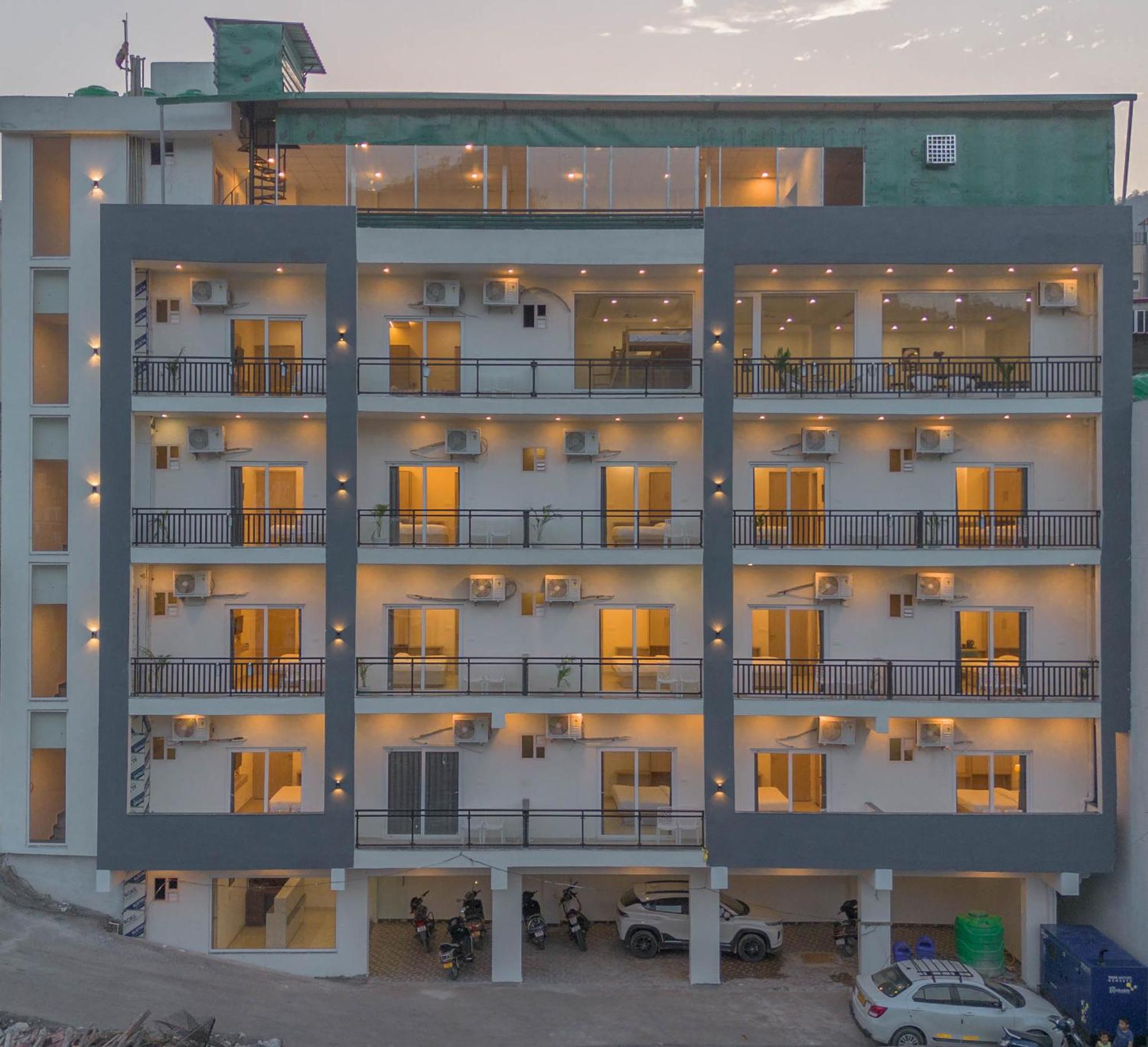 Perfectstayz Alpine Near Laxman Jhula Rishikesh Exterior photo
